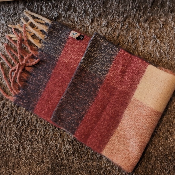 Save the Ocean comfy scarf - Picture 3 of 3